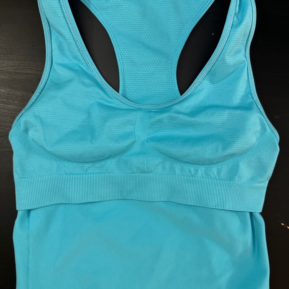 Blue Racer Back Workout Top - Large - Picture 4 of 5